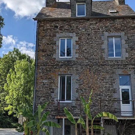 Des Trains Mythiques D'hotes A Gouarec Au Pied De La Velodyssee